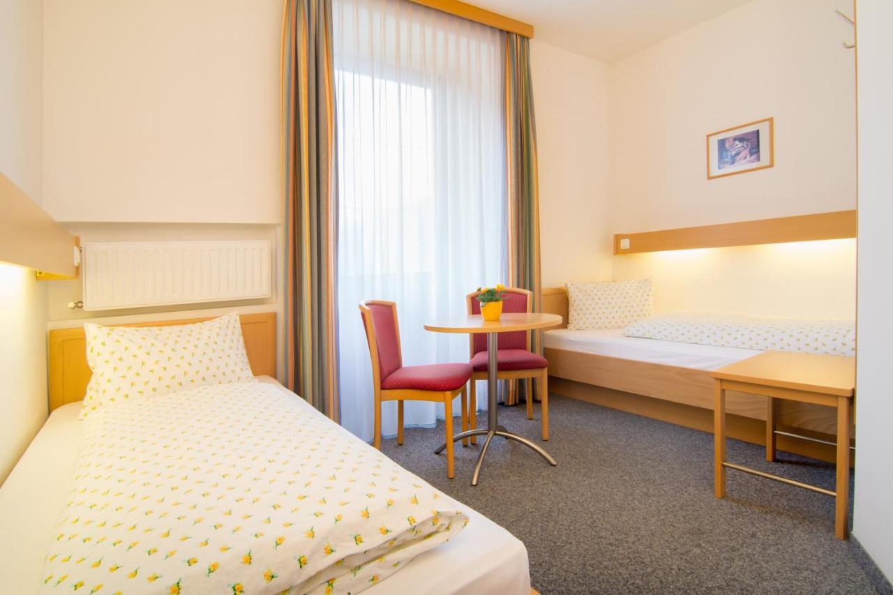 Hotel Gasthof Stefansbruecke Mutters Exterior photo
